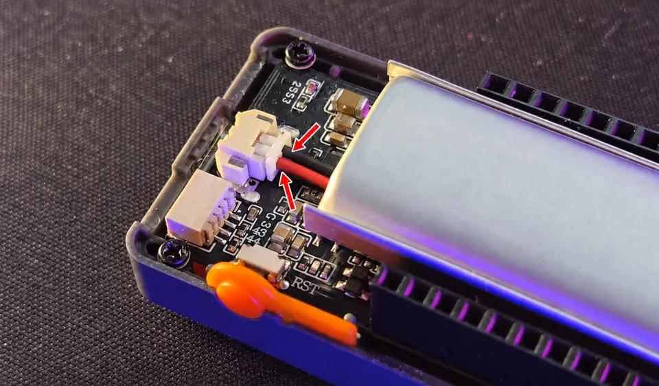 Close-up of the battery plug showing the correct wire orientation
